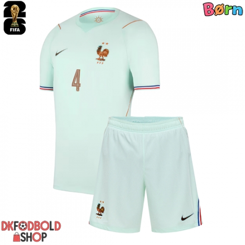 Frankrig Dayot Upamecano #4 Udebanesæt Børn VM 2026 Kort ærmer (+ korte bukser)